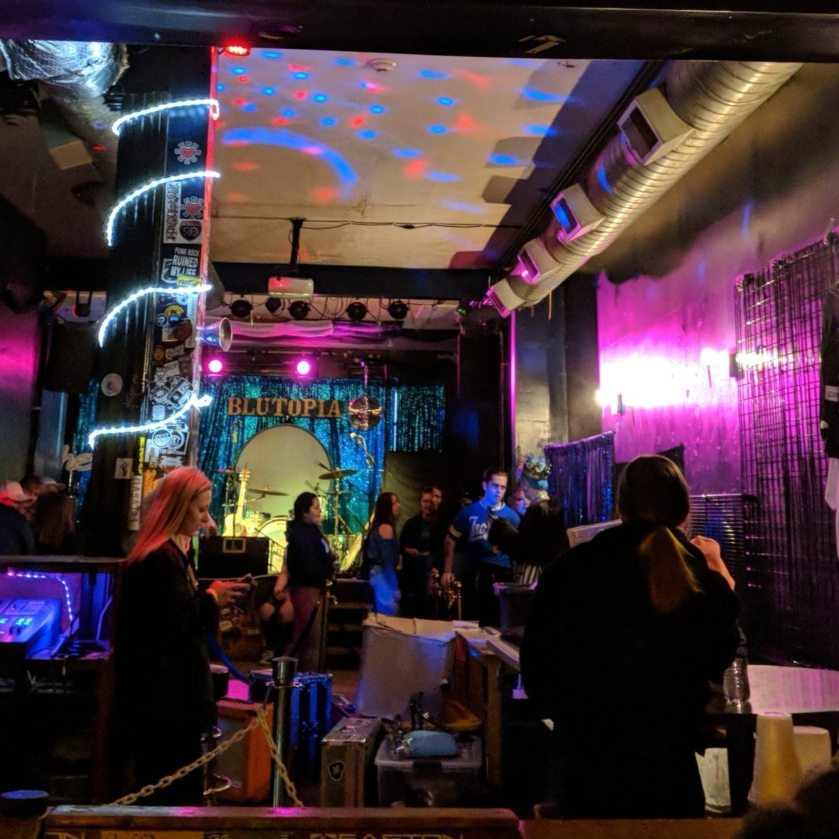 Hear Tonight tweet media