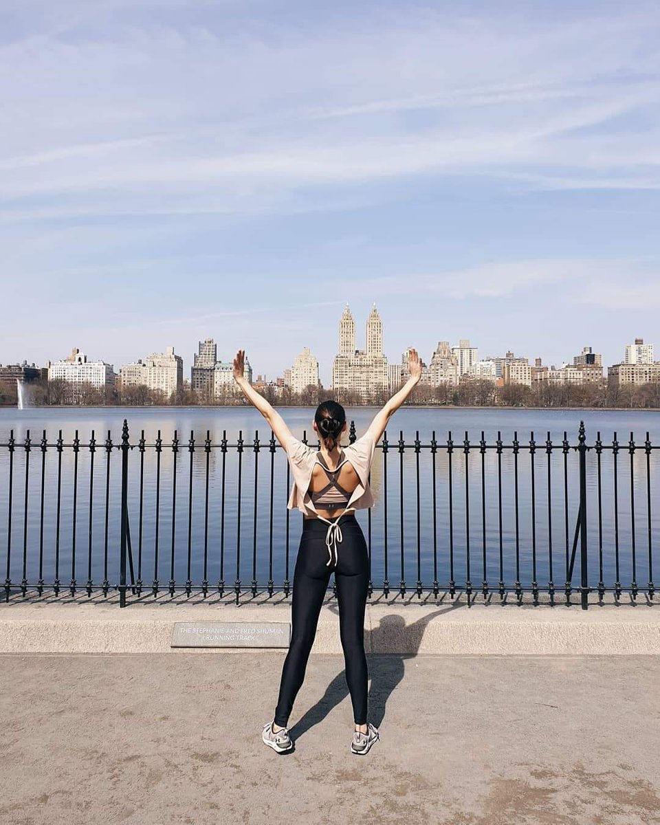 CybeRhians's tweet image. whianwamos via Instagram:
Nasaan si Rhian?!
Edi tumakbo! Char. 😜
Finally getting that kind of sun that'll make me fill this feed with Central Park in head to toe #UnderArmourPh 😋
.
#IWILL
#nyc #newyork #centralpark