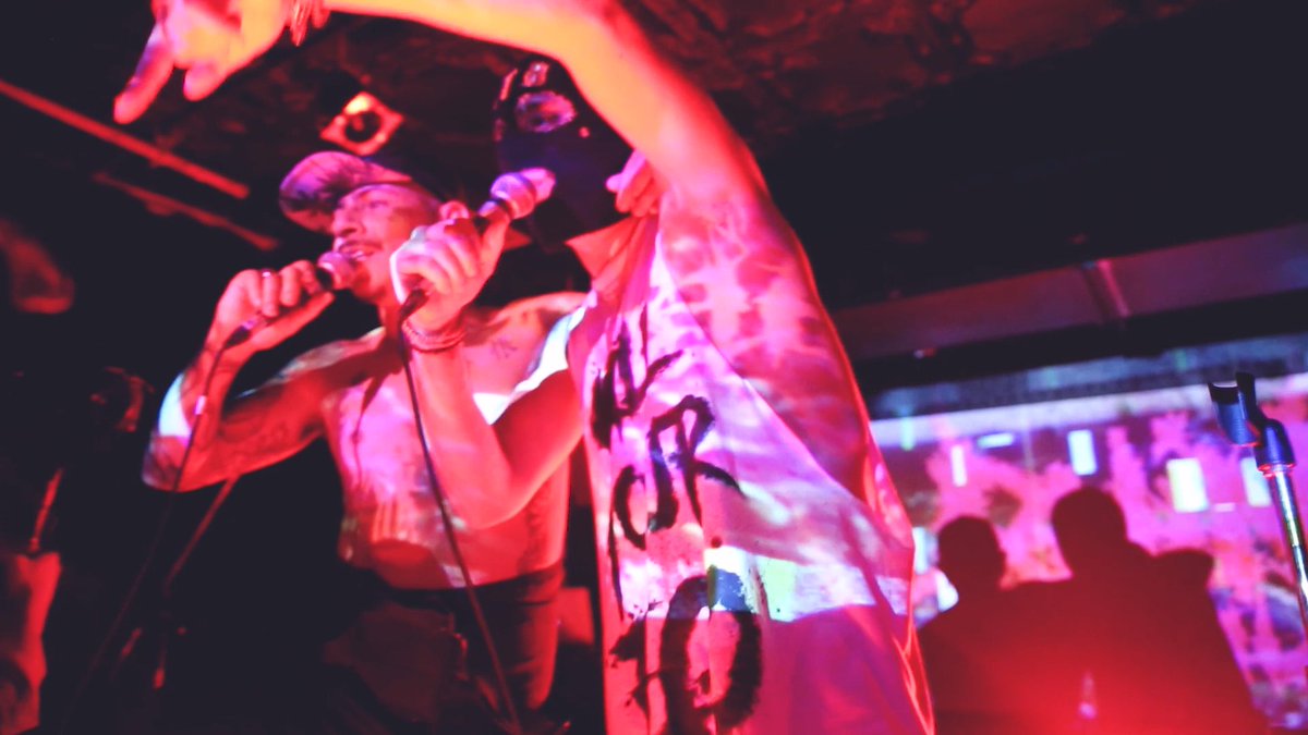 RuinTheBeat's tweet photo. πππ
Link for the full video:
https://t.co/K1I4IAXn68
#livemusic #Montreal #rapmusic #HipHopMusic #punkrock #flashgear #music #NewMusic #NewMusicAlerts #musicvideo #visuals #premiere #musicpromotion #musicphotography #Rappers #ruinthebeat #rtb #tunisianrap #musicproduction https://t.co/Hg3vGeCnCl