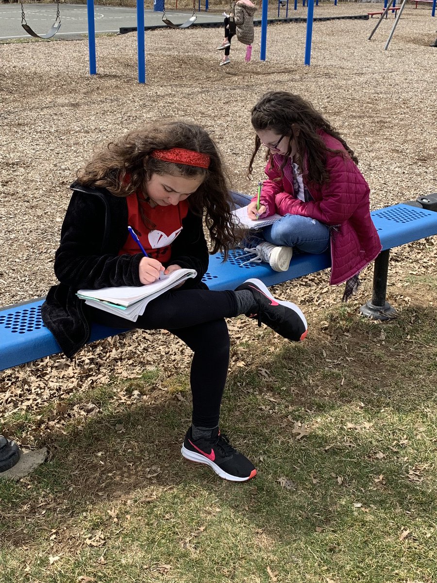 Central345's tweet photo. Poets enter the NATURE DOOR to observe their environment and share their feelings of the world through their eyes. #WeAreEH @EHTSDistrict @EHTSDsup https://t.co/I5g11Nktbu