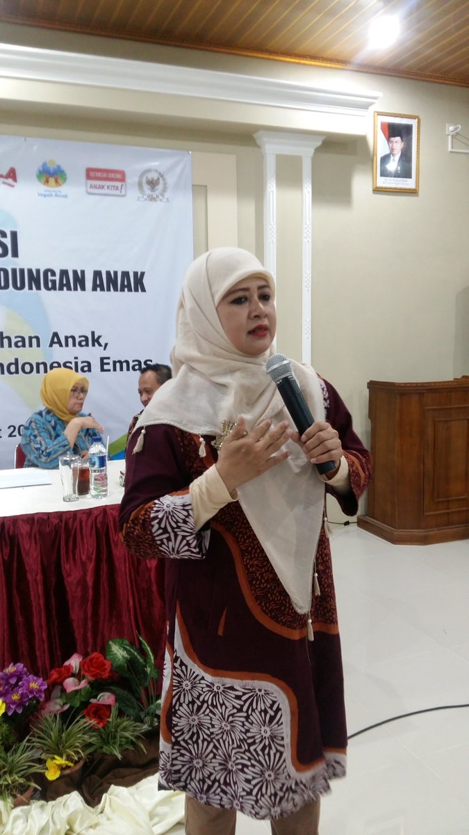 Bu_Endang_Maria's tweet photo. Tumpas kekerasan seksual anak melalui Sosialisasi UU Perlindungan Anak. #KomisiVIII #DPRRI

@DPR_RI https://t.co/iwZd2bCJQp