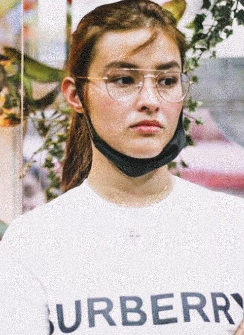 lizquenvibe's tweet photo. so gorgeous, she’s not even trying https://t.co/KviJF0EIEs