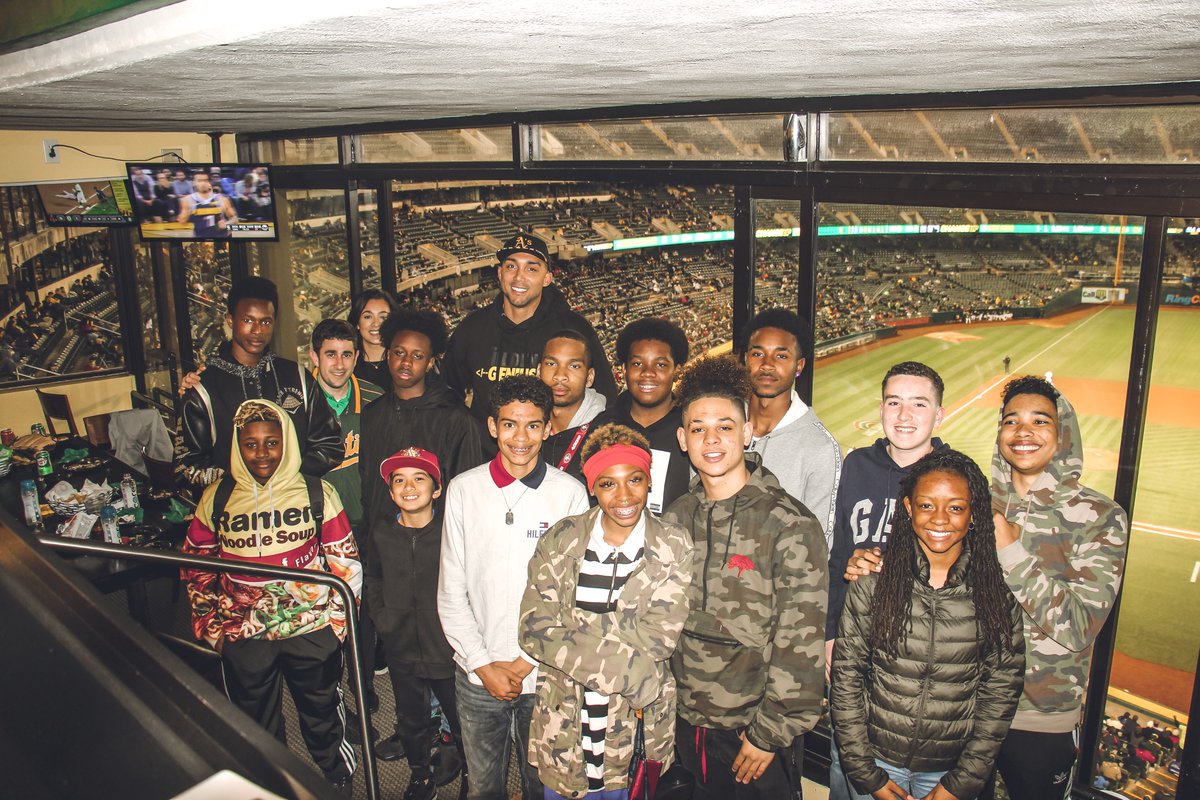 Athletics's tweet photo. We're happy to host @hiddengeniuspro, tonight's Non-Profit of the Game! The Hidden Genius Project trains and mentors black male youth in technology creation, entrepreneurship, and leadership skills to transform their lives and communities.
#RootedInOakland https://t.co/G0GZSH1USY