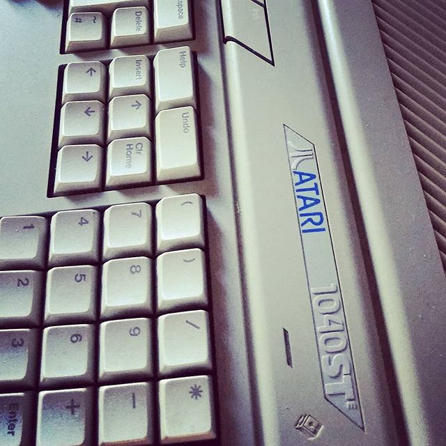 Berurier59's tweet image. Reposting @chandler_fx_music: - via @Crowdfire
Anyone remember, or still have one of these?
My old Atari 1040 STE! Where cubase and computer recording all began... Although I just used it for games when I was a child! #atari #ataricomputer #atarist #atartiste #atarigames