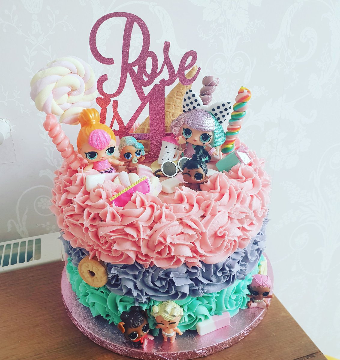 #lolsurprise cake for a 4th birthday #LLNontwitter #liverpoolbaker #liverpoolcake <a href="/IndpndtLiv/">IndependentLiverpool</a> @RadioCity967