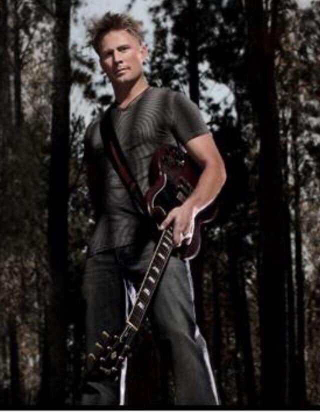 HogsHazelwood's tweet photo. Join Jason Hartman @j_asonhartman🕺🕺
Idols winner this Thursday (4/4/2019) 
Gin specials and great music!!! 
First Thursday’s 😁😁😁🎼🎼
From 18H00 #onlyathogs https://t.co/nFvoMvfVaI