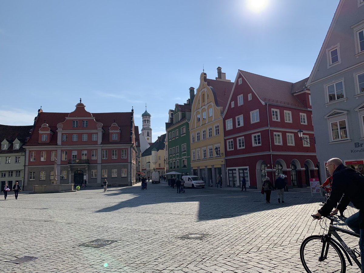 mousacharmant's tweet photo. Ich sitze hier im Café und trinke gaaaanz langsam eine Cola light. Wer wat regeln will, soll einfach herkommen https://t.co/GCmoVhSHgo