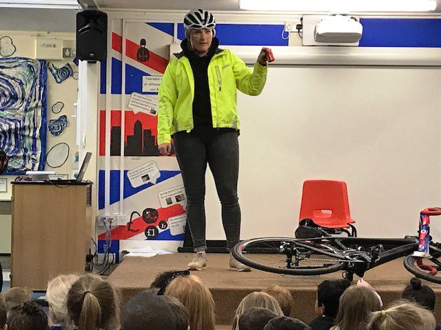 blischool's tweet photo. Today we had Saffron from @DaventryCycling in to talk about cycle safety, bike checks &amp; how cycling is good for us and the environment @RidesBreeze @SustransRugby @sustrans #letsride #britishcycling #BigPedal https://t.co/kXu0RINQJc