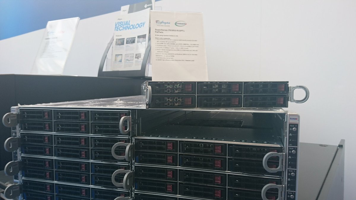 Aryan_VAD's tweet photo. Conoce #FatTwin de @Supermicro_SMCI, la última novedad en la línea de soluciones con arquitectura #Twin! Aquí en el #ASLAN2019 #DataCenter #Servers https://t.co/Khc0HNchJg