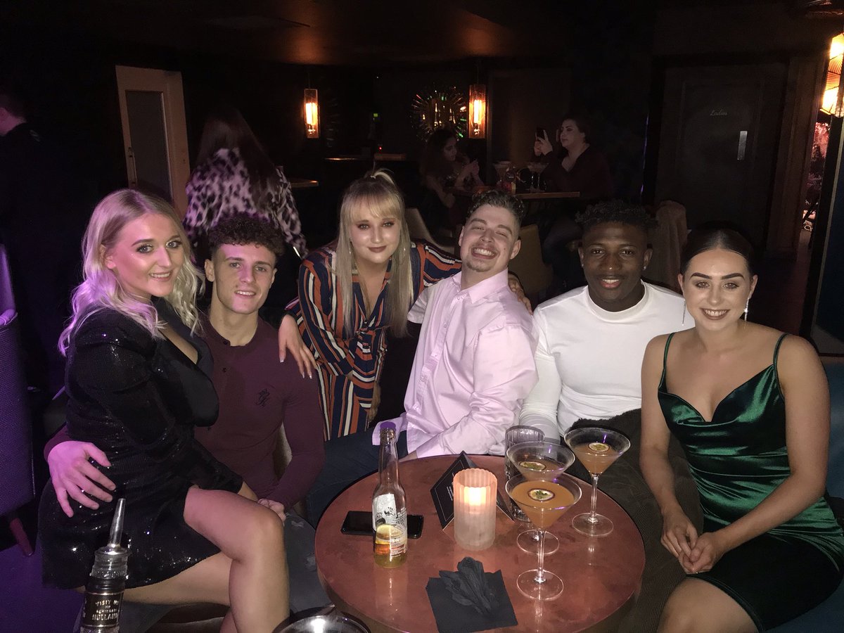 _chloelipscombe's tweet photo. Happy Birthday to my best friend @sophiepreece97! hope you have an amazing day, you deserve it❤️❤️❤️ https://t.co/JpigZOf1AN