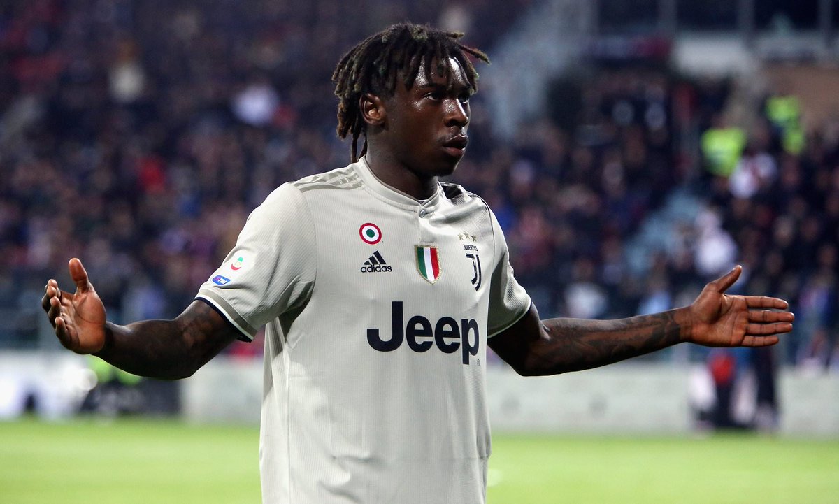 SaddickAdams's tweet photo. Messi celebrates in front of Madrid fans at Bernabau, GOAT.

Moise Kean celebrates in front of abusive Cagliari fans, PROVOCATIVE 

Racists biggots. #EndRacism #SeriaIsDirty #CutTheHate #BlackExcellence https://t.co/x8mV0bn8Ai