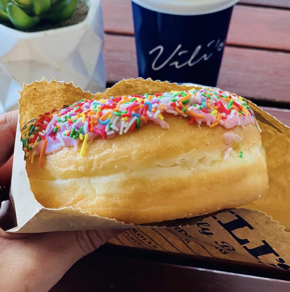 Vili's Bakery tweet media