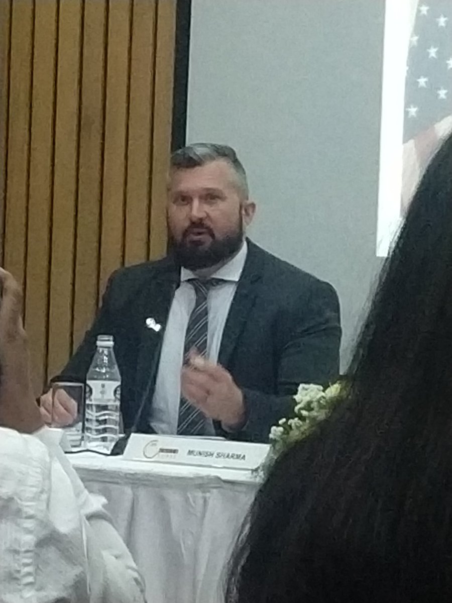globalyouthind's tweet photo. Mr. Joshua Johnson talks about the partnership between India and the USA to utilise their research abilities for a healthy collaboration. He also spoke about the necessity to regulate AI and yet give it some freedom to expand its horizons.
#GYSummit2019
#bethechangeyouwanttosee https://t.co/wdU8rhFzJA