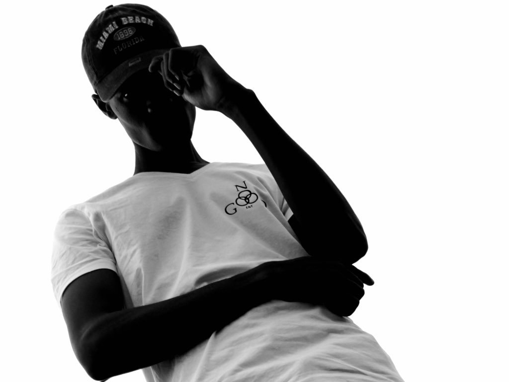 EAz_OG's tweet photo. “When all is said &amp; it’s done... we come in second to none 🚫” 

Debut EP, NYC, finally loading ⏳... Tell a friend to tell a friend 🗣❗️
•
•
•
#Artist #Musician #EAz #Rapper #NoGoodEntertainment #Pretoria #PTA #SouthAfrica #Music #HipHop #Rap #Debut #EP #NYC #ComingSoon 🙏🏾💯 https://t.co/zdiFjGxZ6x