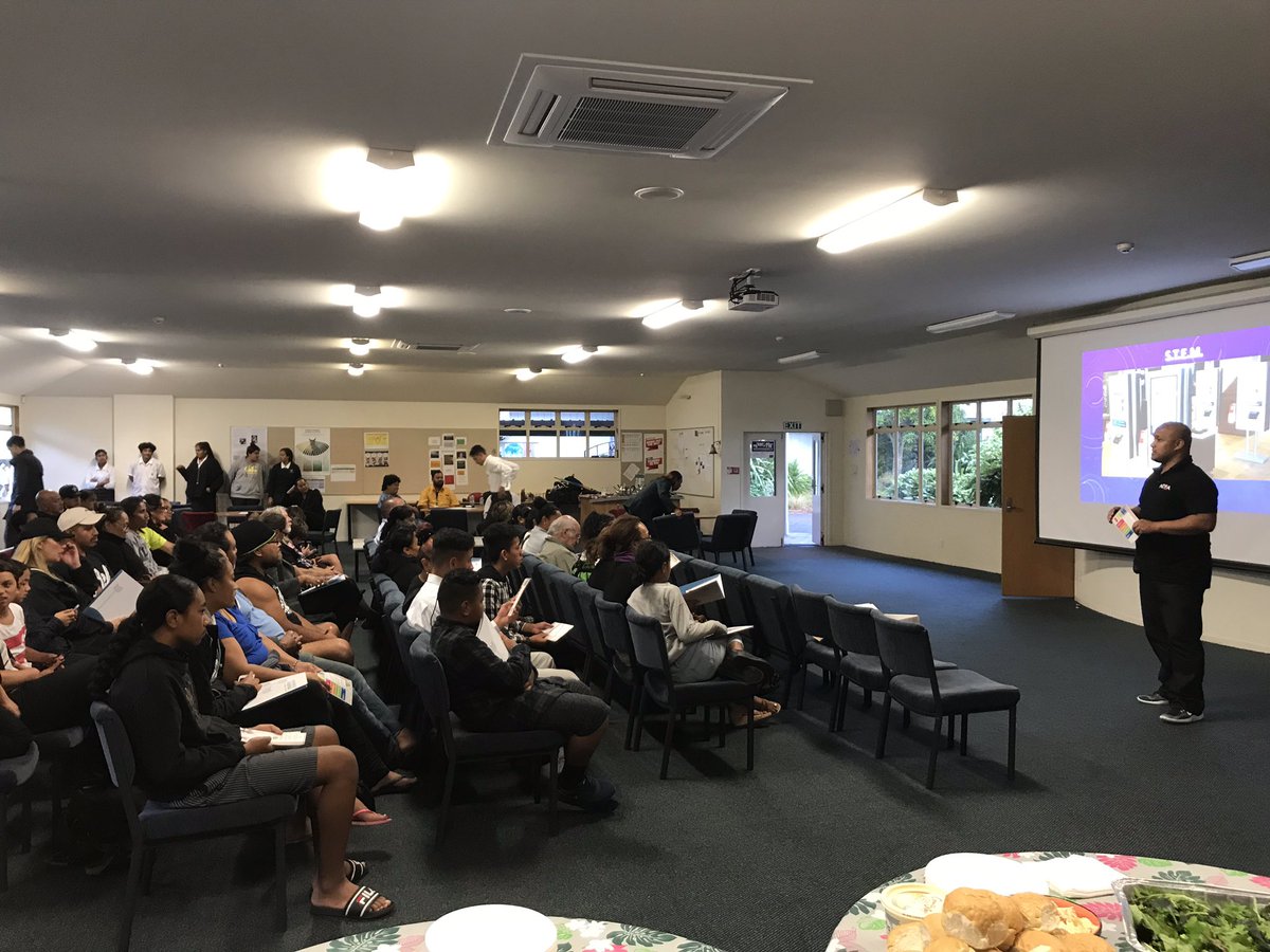 Lynfield College tweet media