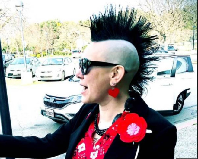 Kermit_Progress's tweet photo. #ParkerMankey
#RebeccaParkerMankey

Crazed Leftist With Mohawk Who Attacked Elderly #Trump Supporter And Chased Him Out Of #Starbucks FIRED From Her Job

https://t.co/2Iy2dhCcaO …

#GryphonStrings
#GryphonStringedInstuments
#PaloAlto, #California https://t.co/Px9fzWVBru