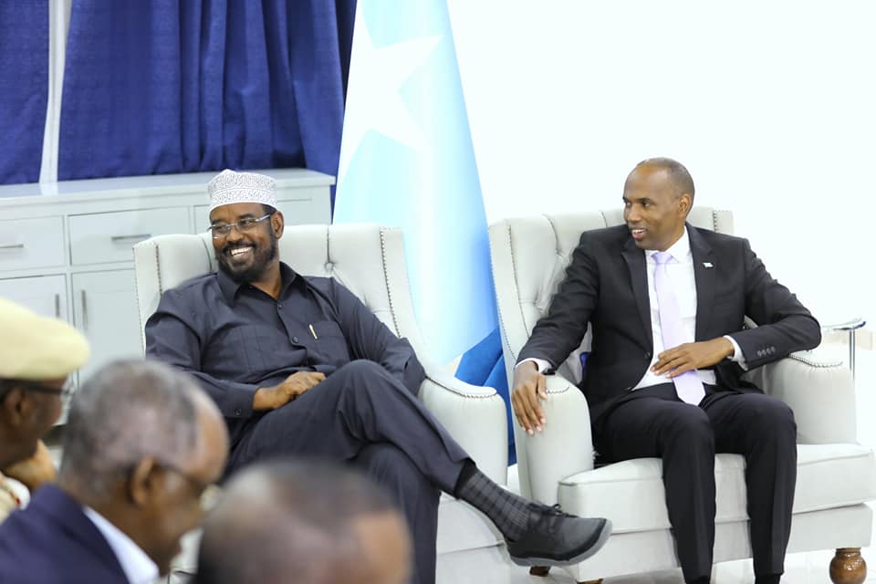 Maxaa Muqdisho ku dhexmaray Khayre iyo Axmed Madoobe (Daawo Sawirada)
