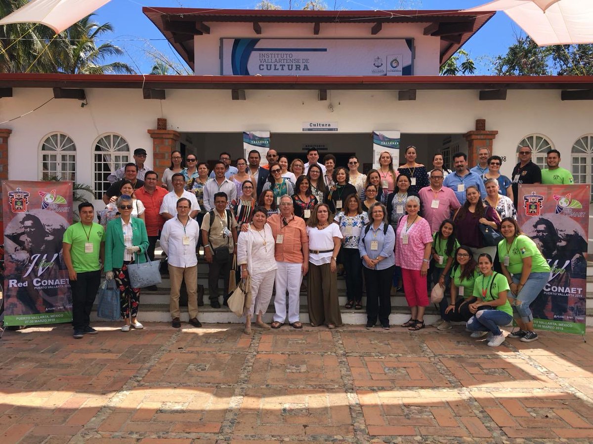 TurismoUDG's tweet photo. Exitoso encuentro académico de la #RedCONAET  en Puerto Vallarta. Ahora, ¡entregamos la estafeta a la UTP de Maxcanú ! Nos vemos en 2020  #Yucatán 🤗. Y qué gusto nos dará saludar a @miguelandresha por esos lares 🙌🏼 https://t.co/NzLeNvkIS7