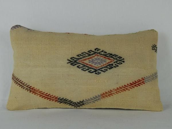 Vintage Turkish Handwoven Unique Pattern Kilim Lumbar Pillow Cover 12'' x 20''
#livingroominspiration #hyggehome#mymodernlook #gallerywalldecor#calihomevibes#ambularinteriorsaintgotnothingonme #ihavethisthingwithtextiles#myeclecticmix #interiorstyled#housetohome #fearlesshome