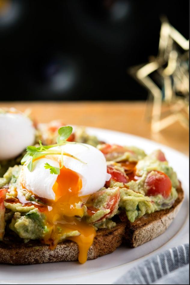 Good morning from everyone at Heathrow! Are you travelling through terminal 2 today? Why not start your day off right and stop off <a href="/Londons_PrideT2/">London's Pride</a> and try their Eggs and Avocado 😍🍳🥑