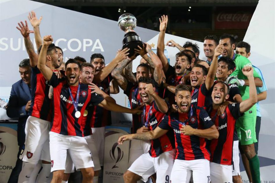 cuervotwiterook's tweet photo. Febrero 2016 San Lorenzo golea a Boca y es el nuevo SuperCampeon del fútbol argentino!
#111AñosDePasion #111AñosCASLA https://t.co/BA8RSo0Sii