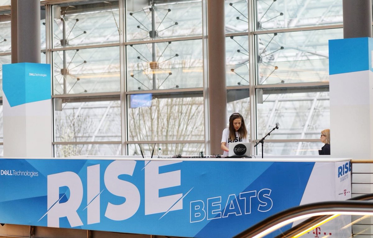 rreenneeM's tweet photo. Guten Morgen vom #RiseFY20 #RiseBeats mit https://t.co/Dwkr8ixhk1 #DellFinancialServices ist wieder dabei. Wir sehen uns am Stand. #Iwork4Dell https://t.co/brgt4YcsUM