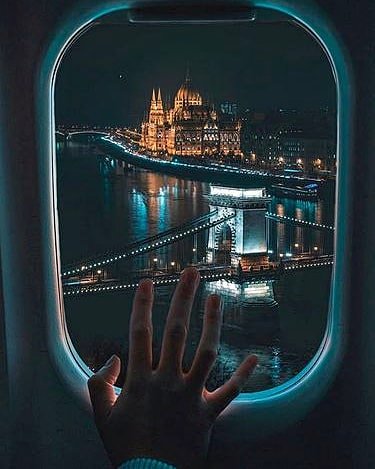 EscalaBudapest's tweet photo. Oh hello #Budapest. Nice to finally meet you. 💛 🖐 

👉Enjoy the Pearl Of The Danube like locals, check our #FraserBudapestTips !
You will 💖 Budapest . .
. 
#FraserBudapest #frasershospitality 
#hotellovers  #visitbudapest  #budapestcityguide #LovingBudapest https://t.co/J3NZXpGe4S