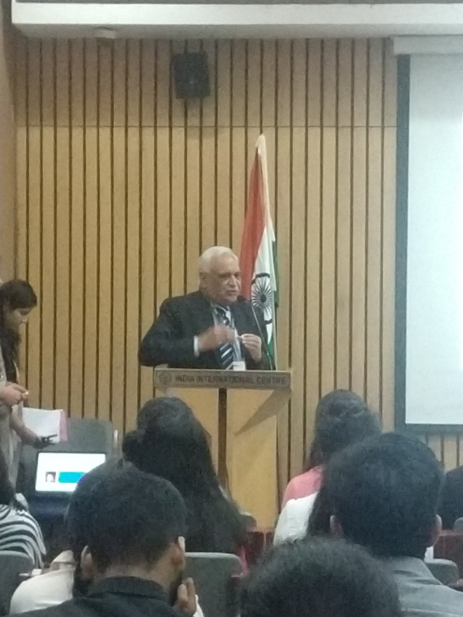 globalyouthind's tweet photo. Lt. Gen (Retd.) S. S.Mehta talks about the potential of Indian youth and encourages them to take a lead in development. He also spoke about the necessity of the constant upgradation of skills for constructive progress.
#GYSummit2019
#bethechangeyouwanttosee https://t.co/lCwheS5j6b