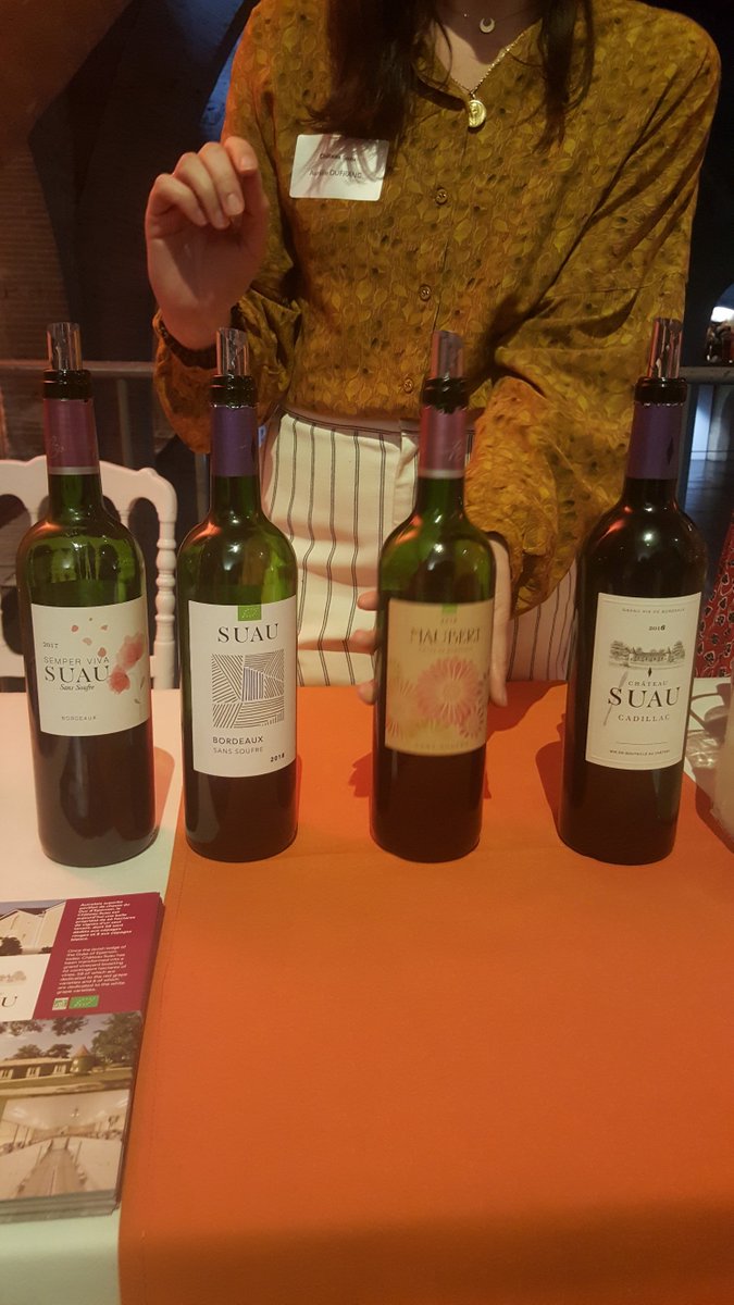 ChateauSuau's tweet photo. #event - Retour à #Bordeaux pour la présentation des #primeurs Bio 2018 organisée par les #Vignerons Bio de @NvelleAquitaine !
Sous les halles du @CAPCmusee d'art contemporain, notre équipe a accueilli lundi de nombreux visiteurs dans le cadre de la #dégustation #BtoBio. Santé ! https://t.co/1CTyo4L5Cm