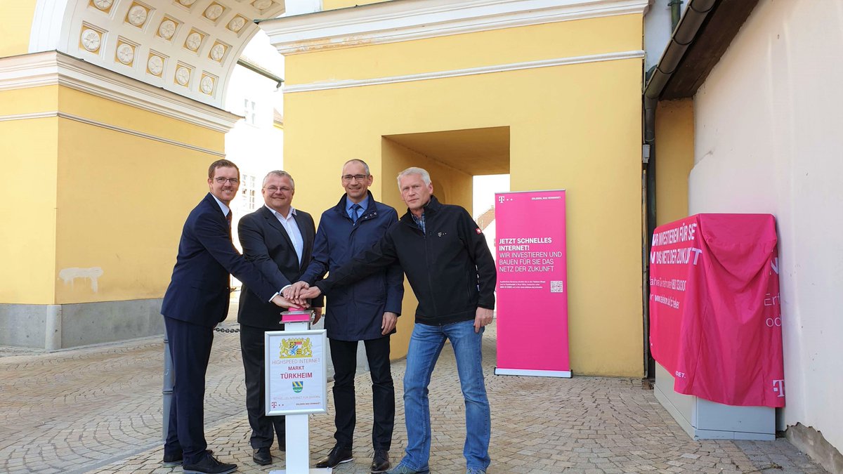 Telekom Netz Glasfasernetz Steht Markt Turkheim Auf Der Uberholspur Rund 3 360 Haushalte Konnen Ab Sofort Glasfaser Anschlusse Mit 50 Mbit S Bis Zu 1gbit S Nutzen Verfugbarkeit Prufen Auf T Co Doyrnqg0y4 Dabei
