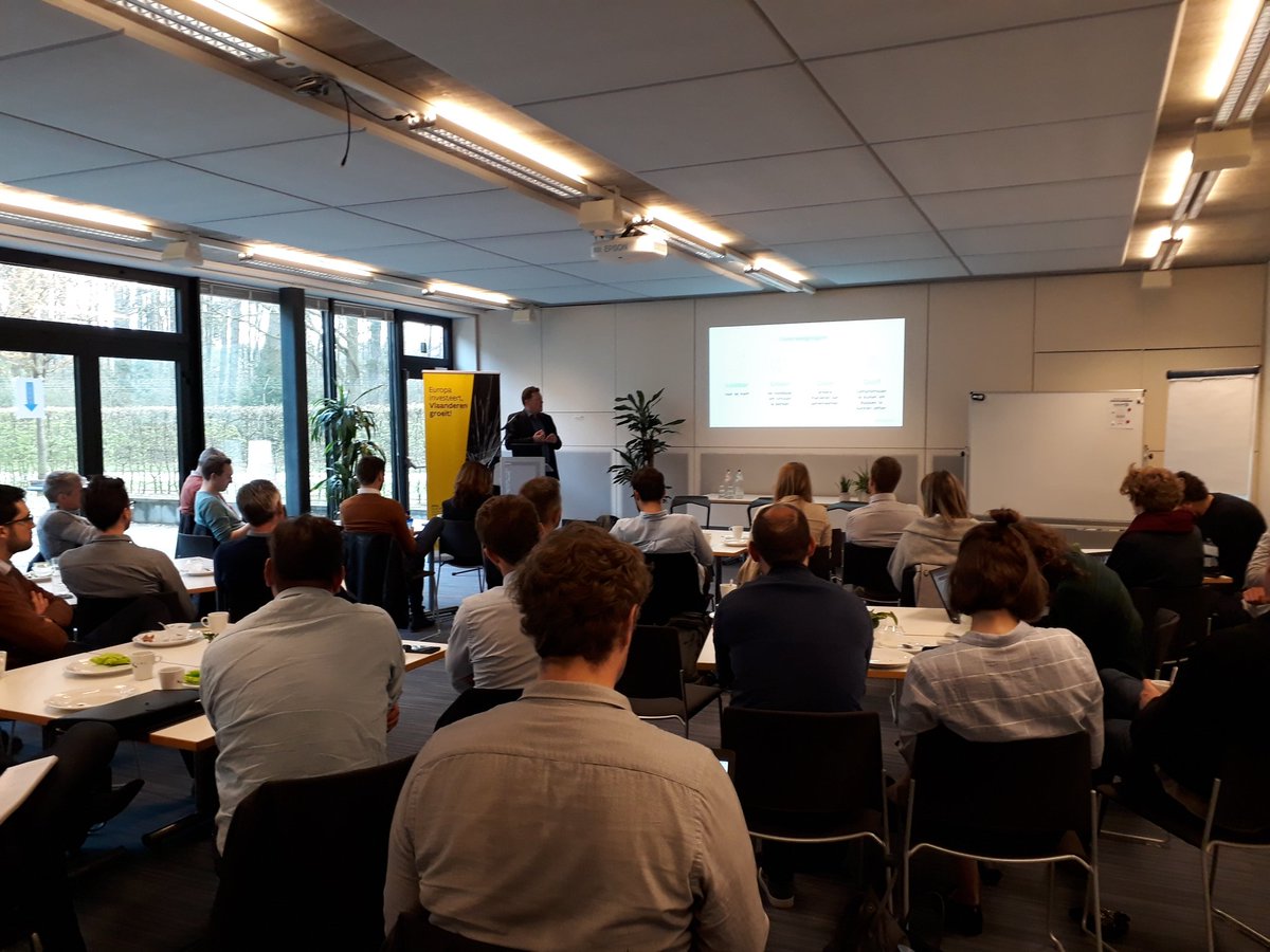 "Circulair is gewoon de toekomst" <a href="/PhilipsSignify/">Philips Signify</a> brengt inspiratie tijdens eerste co-creariesessie #circulairekempen <a href="/VITObelgium/">VITO</a> <a href="/mobius_eu/">Möbius Business Redesign</a> #efro <a href="/VLAIO_be/">VLAIO</a>