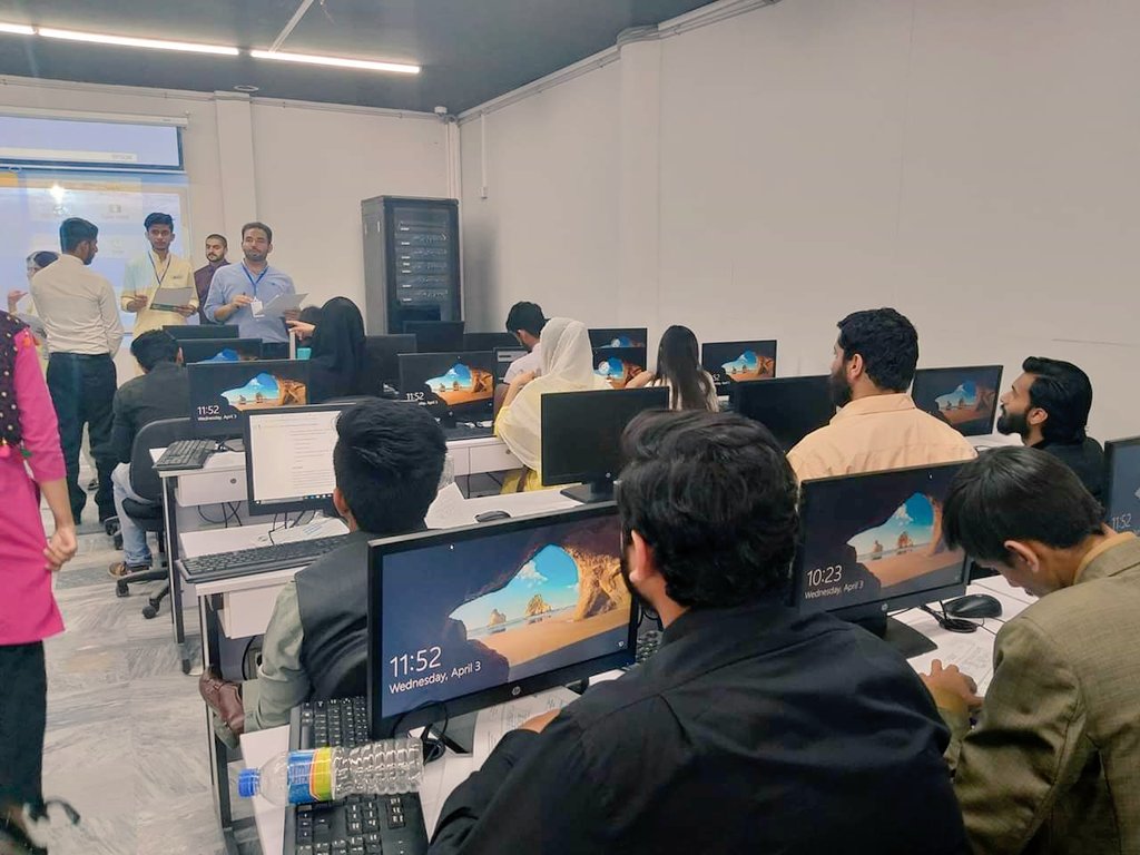 my_superior's tweet photo. Recruitment Drive at Gold Campus in collaboration with Superior Employability Center-ORIC kicks off! Students pouring in, all set to nail their interviews! 

#RD19 #GoldCampus https://t.co/R6eG8cH5Px