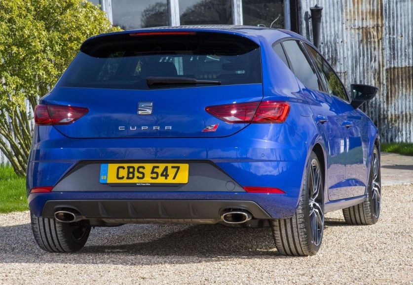 Pocket10Percent's tweet image. Seat Leon 2.0 TSI 290 Cupra EZ 5dr DSG - 24 Mo - 10k miles p/a - £755.97 Deposit + £251.99pm + no fee (£6551.74 total) @ Leasing Options. 
.
.
.
Get deal: bit.ly/2Vb22Pc #SeatLeon #LeasingOptions #pocket10percent #SaveMoney #cashback #SavingMoney #MakingMoney