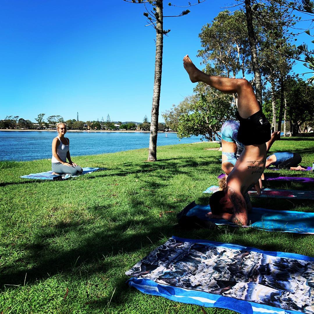 joshminno's tweet image. Monthly Yoga 🧘🏾‍♂️ with the incredible Kirsten is one of my favourite community events we’ve been a part of!👌🏽☀️ What do you do that helps keep you centred in the craziness of life? 🌴 🤸🏾‍♂️ #Yoga #OneLife #JustOneLife #HappyLife #Community #GoldCoast