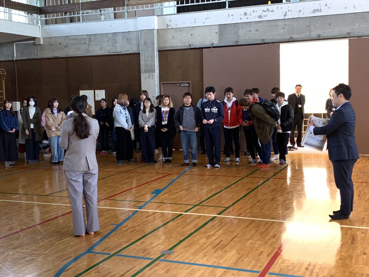 長崎新聞社ｎｒ編集部 On Twitter 長崎純心大学で５月号フロント写真撮影 モデルは入学したばかりの文化コミュニケーション 学科１年生の皆さん 長崎純心大学は本年度から全学科男女共学となりました 桜も満開で天気も良くまさに撮影日和 ドローンで空撮し