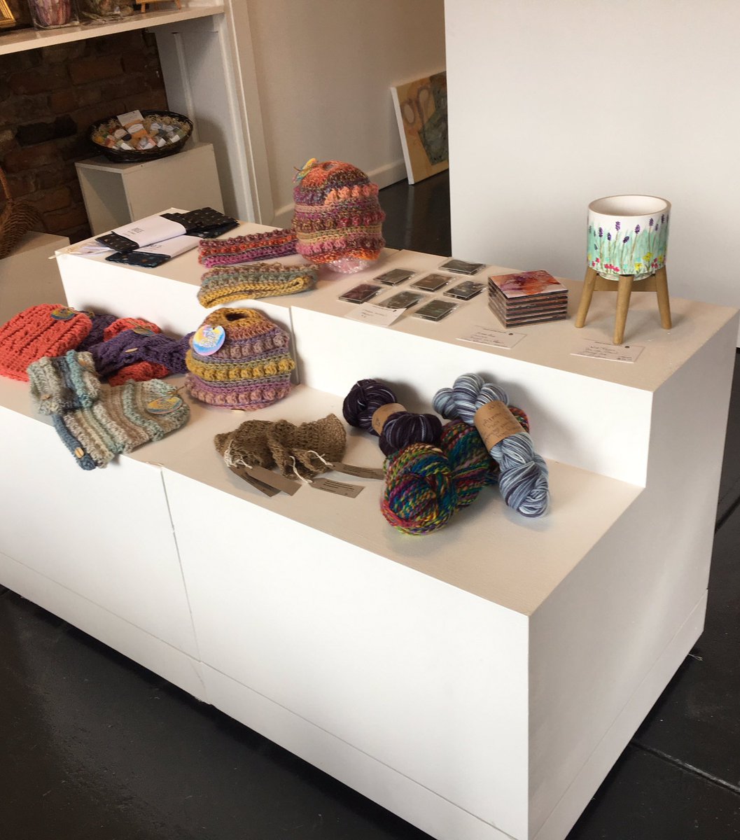 GreatAlpGallery's tweet photo. Bumping in our new exhibition in our GORGEOUS upgraded space! Come see us! @LoveEastGippy @egsc @RegionalArtsVic @ABCNetwork https://t.co/Mwczydxuo2