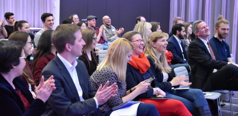 FHNWbusiness's tweet photo. Wow! The #IMBoss charity auction organised by IM Alumni raised a record-breaking sum for a charity in Ukraine. Congratulations!
https://t.co/qz922U6Vib
#FHNWmoments https://t.co/dGbzIklKou