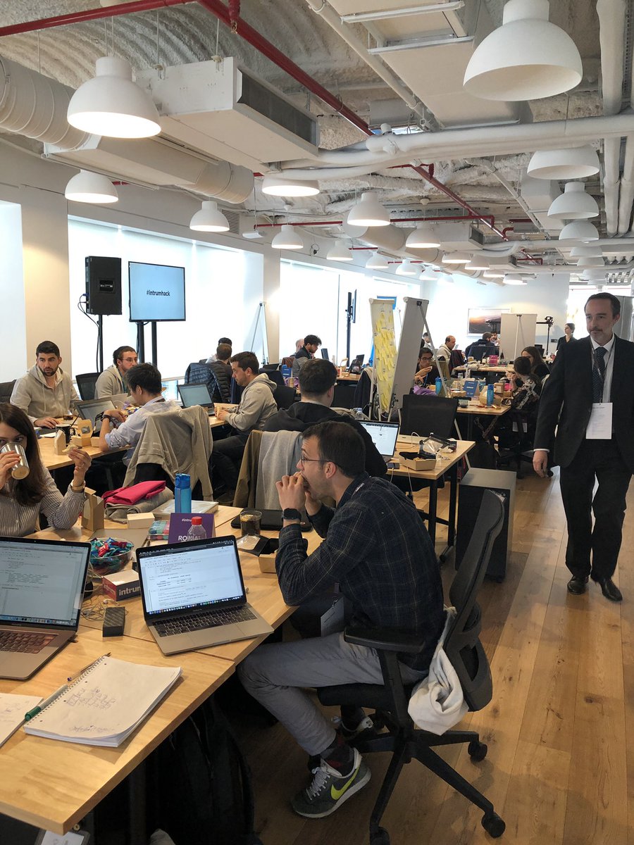 jmlgranados's tweet photo. Hackaton at @IntrumES x financial wellbeing #intrumhack https://t.co/HPu64329BI