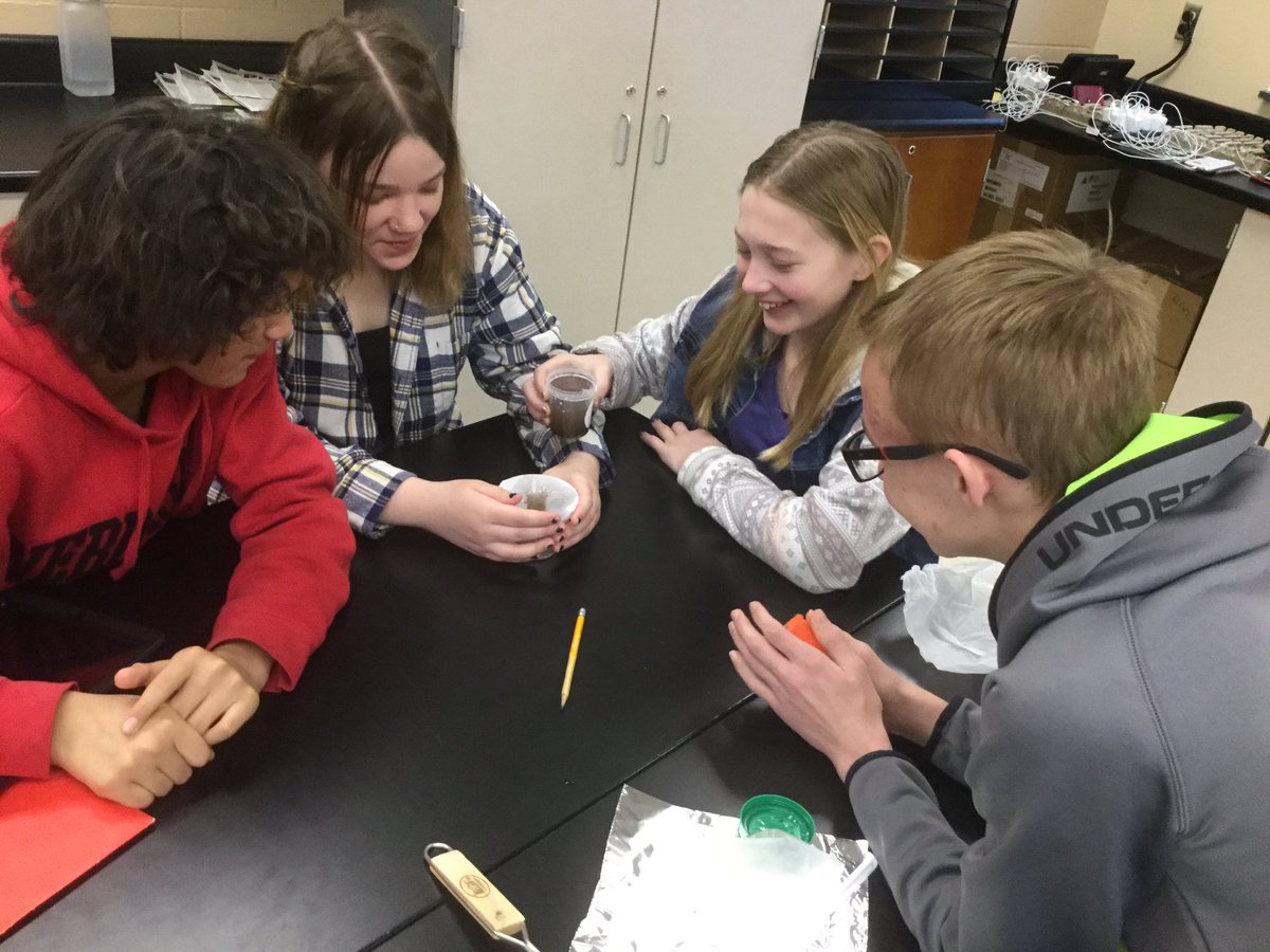 thebluetrooper's tweet photo. How does a kidney function #stemlab #HMSSIOP #HuronTigers https://t.co/CY7tObFnf3