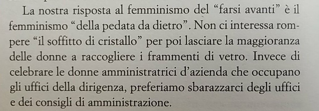 kiamutiny's tweet photo. Il #manifesto del #Femminismoperil99% di Cinzia Arruzza, Tithi Bhattacharya
e Nancy Fraser colpisce forte ed è bello, bellissimo.  
Se ancora non lo avete letto, fatelo subito! Lo trovate anche tradotto in italiano da Alberto Prunetti per @editorilaterza https://t.co/SnyRxs7F3r