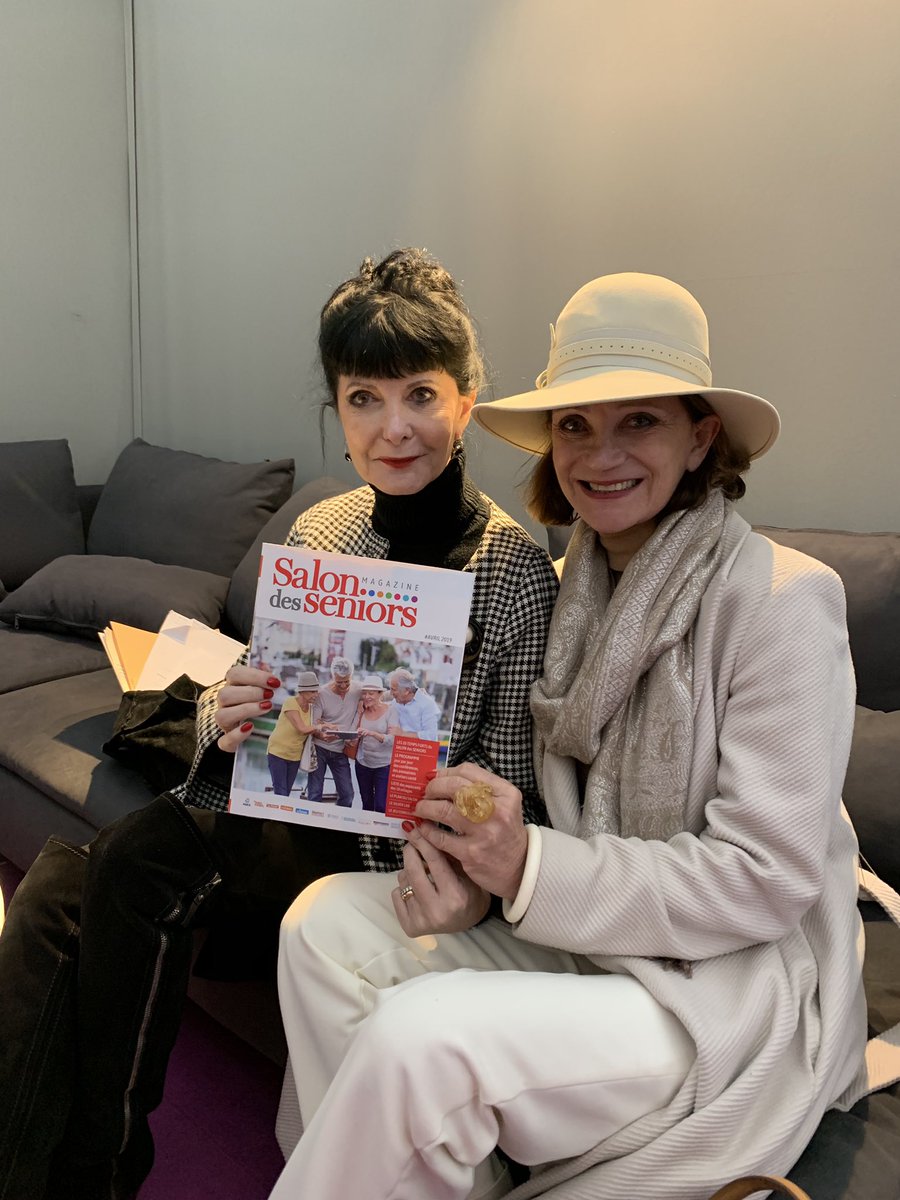 Salon_seniors's tweet photo. Ouverture ce jour du @Salon_seniors  Prêtes pour le concours de mannequins #SalonDesSeniors https://t.co/yIgllVWMT6