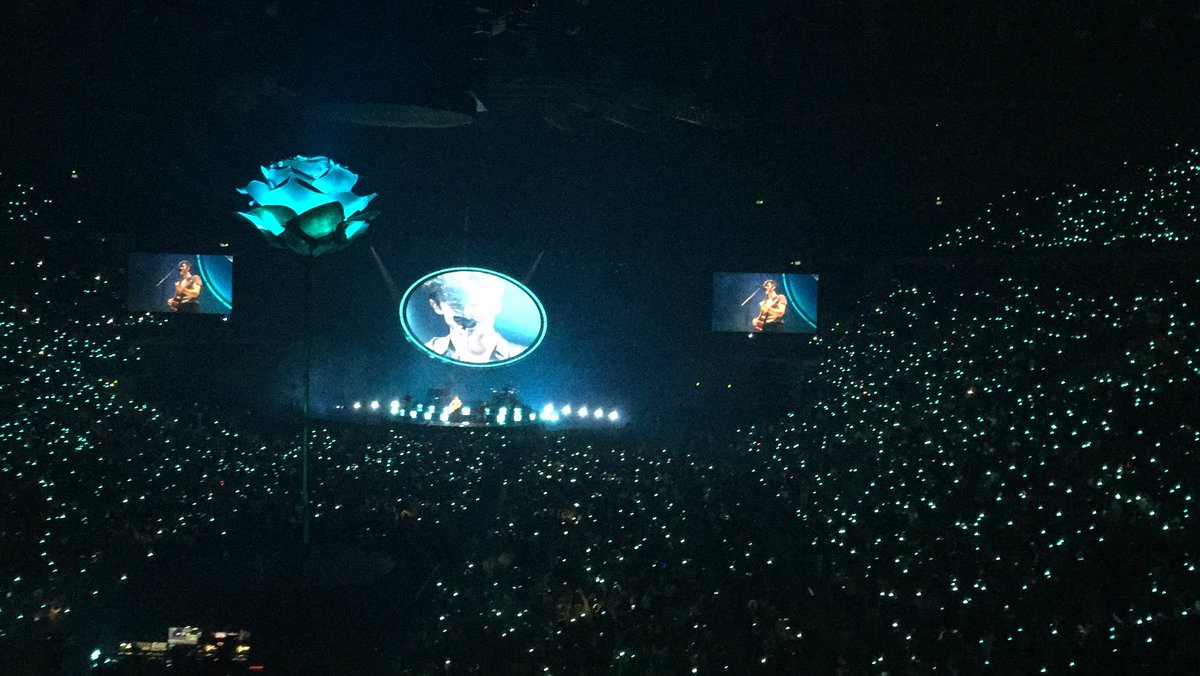 natala911's tweet photo. To był najlepszy dzień w moim życiu 02042019🥀 #ShawnMendesTheTourKrakow #ShawnMendesTheTourPoland https://t.co/iMNSe1mao9