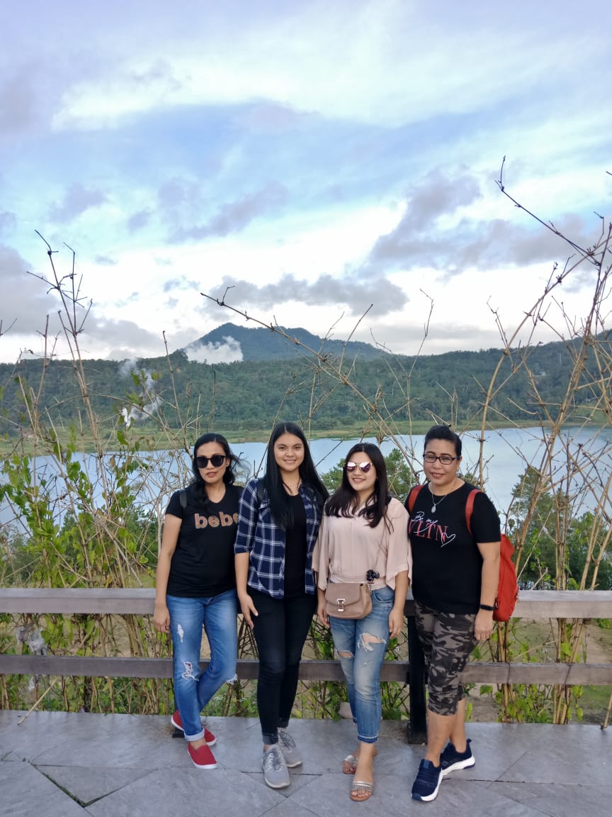 geenamaria's tweet photo. Berhari libur https://t.co/SX34kWJjW5