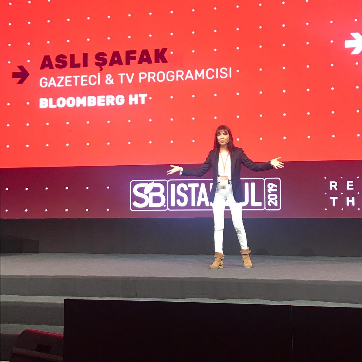Sustainable Brands’de Aslı Şafak ile “İşin Aslı” nı Bloomberg HT Gazeteci ve Tv Programcısı Aslı Şafak ile konuşmaya ne dersiniz?
<a href="/asli_safak/">Aslı Şafak</a> 

#SB19ISTANBUL #sustainablebrands #surdurulebilirmarkalar
