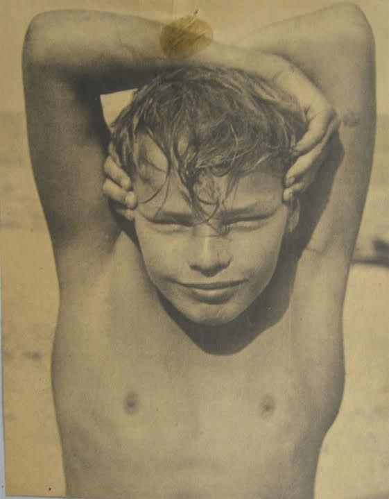 "Ölürse ten ölür, canlar ölesi değil"
Marlon Brando'nun doğum günüymüş. Adıyla yaşasın.
ranini.tv/ozel/12178/1/l…
<a href="/raninitv/">RaniniTv®</a> aracılığıyla 
F: <a href="/raninimanini/">ranini®</a> koleksiyonu