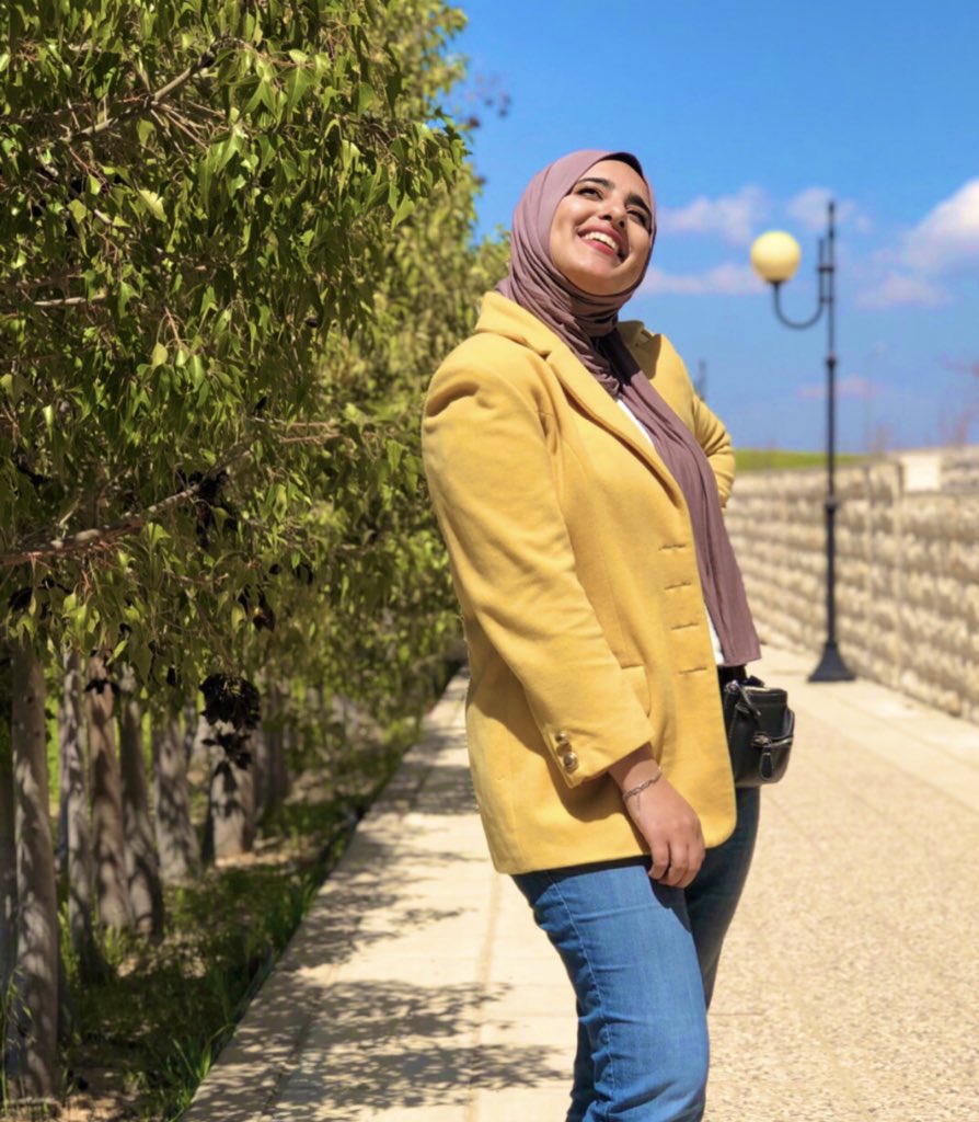 aya__adel__'s tweet photo. صعيدي في الجامعة الامريكية 😂💛
Close enough https://t.co/IPiQgxYKD5