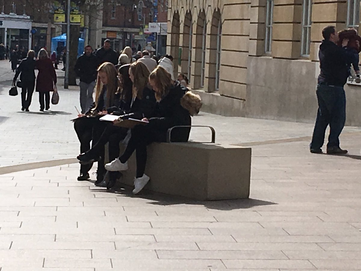 BCHSGeography's tweet photo. Fieldwork in the sunshine ! https://t.co/hsYA8i37tl