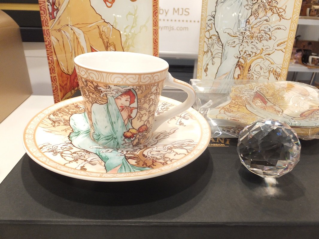 💫an espresso for you ? 💫  in Alfons Mucha The Four Seasons Look 💫 MORE bit.ly/2JsF1AJ💫 For Interior Design &amp; retails.

.
#interior #interiordesign #interiordecor #interiorstyling #interiordecortation #Alfons_Mucha #The_Fours_Season