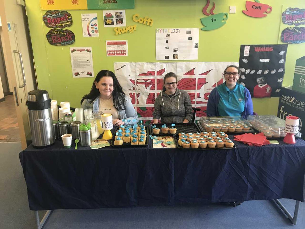 hqcrew1's tweet photo. A big shout out to @ColegyCymoedd Ystrad Mynach Voccac Course- Well done for wearing blue yesterday... the pilot says he saw you all standing in an 'A' but the photograph wasn't very clear... Thank you all. The cakes look delicious! https://t.co/40gyTZ4UWC