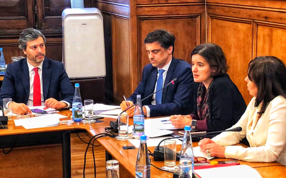 mpresidencia_pt's tweet photo. #MPMA, Mariana Vieira da Silva, #SEPCM, Tiago Antunes, e #SEAMA, Luís Goes Pinheiro, na Comissão de Orçamento, Finanças e Modernização Administrativa.
https://t.co/ImUru4kd1N
#AssembleiadaRepública #XXIGoverno #RepúblicaPortuguesa https://t.co/YWcGaysveU